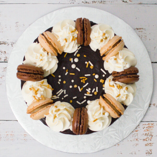 Macarons Cake - Image 3