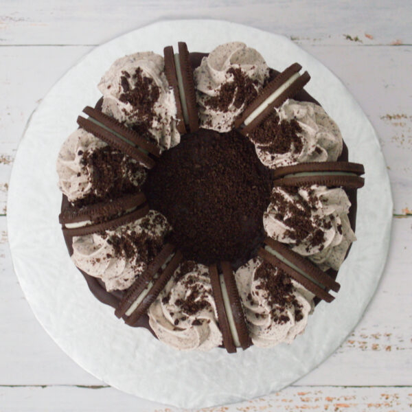 Cookies & Cream Cake - Image 3